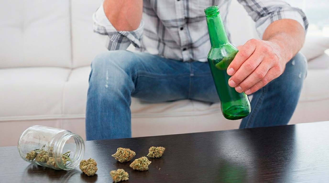 Desorientacion, confusion y alteraciones del estado mental | Alcohol y marihuana efectos riesgos y que es el crossfading