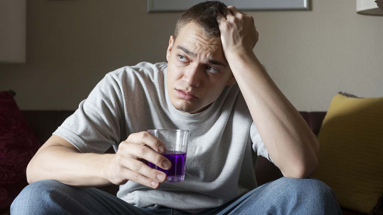 Riesgos para la salud a corto y largo plazo del consumo de droga lean | sizzurp purple drank