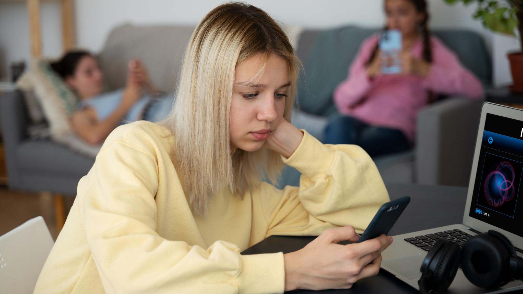 como saber si soy adicta al movil, como saber si soy adicta a internet, como saber si soy adicta a whatsapp, como saber si soy adicta a instagram | adicciones y nuevas tecnologias